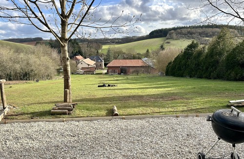 Villemoiron-en-Othe Apartment | Le domaine du Lavoir - Studio PISA sleeps 5-jacuzzi from April to October