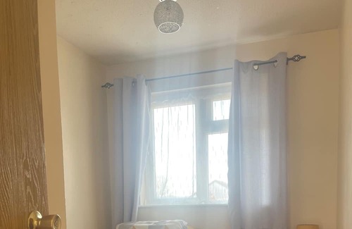 Letchworth House | Comfy letchworth Apartment by Leecroft Stays