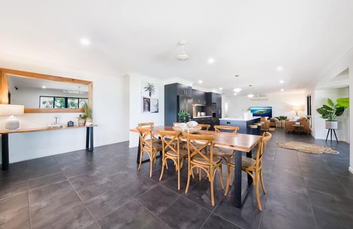Airlie Beach House | Great Location, Breath taking Views, Private Pool