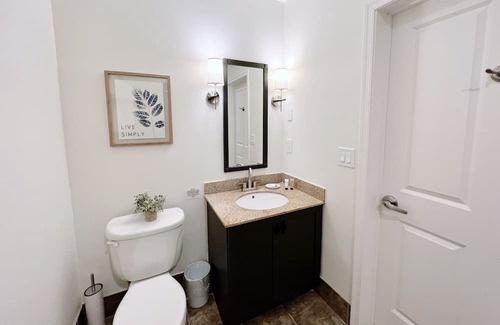 Vernon Condo | ⭐️ Cozy Retreat | Pool & Hot Tub ⛰ Mountain Creek Resort @ Appalachian