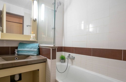Cap Esterel Apartment | Beautiful apartment for 4 people with pool, WIFI, TV and terrace