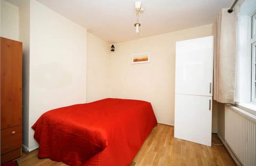 Leyton Bed & Breakfast | Lovely Double Near the Underground