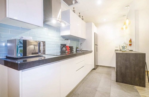 Luis Donaldo Colosio Condo | Great Location! Ocean Views! AC! Rooftop Pool!