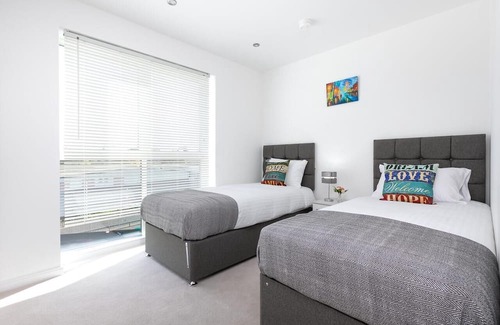 Stratford Apartment | London Olympic View Apartment