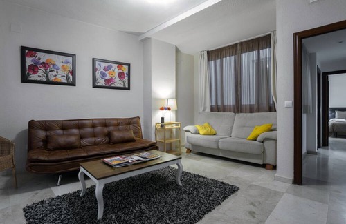 San Bartolome Apartment | Apartment in the historic center of Seville. Wifi. [CC1]