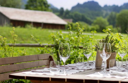 Bizau House | Four-bed room with half board - Hotel Wirtshaus Taube