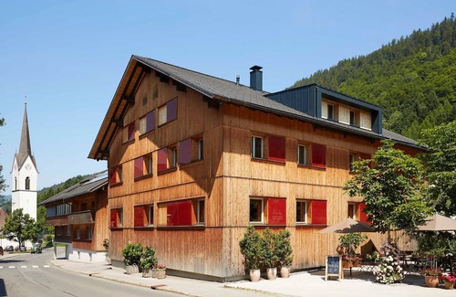 Bizau House | Four-bed room with half board - Hotel Wirtshaus Taube