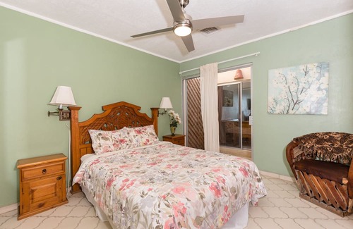 Benito Juarez House | La Gaviota - Nice beach front two bedroom two bath condo in Mirador area