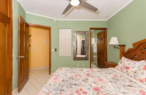 Benito Juarez House | La Gaviota - Nice beach front two bedroom two bath condo in Mirador area