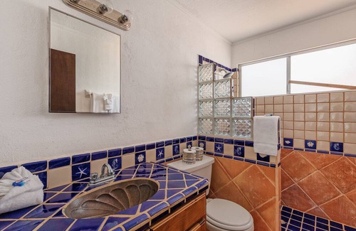 Las Conchas House | Mariposa - Wonderful oceanfront two bedroom, two bath condo