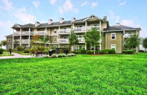 Windsor House | Windsor/Healdsburg Wine country resort Condos 3BEDROOM!! 2BA Sleeps8 NICE!!