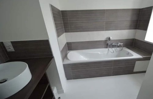 Le Bois-Plage-en-Re House | Elegant Chai Rhétais fully restored in the heart of the village