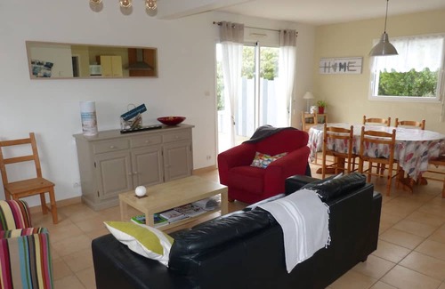 Plouneour-Brignogan-Plages House | 3 * seaside villa, 6 pers. 150 m from the beach and the GR34. Large enclosed garden