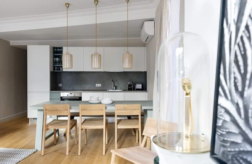 Old Town Apartment | Luxury designer apartment with balcony in Nice's Old Town - 4 min walk to beach!