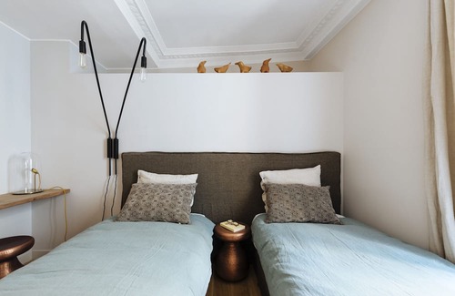 Old Town Apartment | Luxury designer apartment with balcony in Nice's Old Town - 4 min walk to beach!