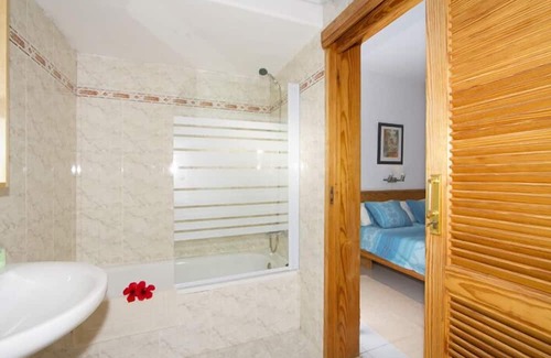 Tias House | Beautiful house with solarheated and private pool