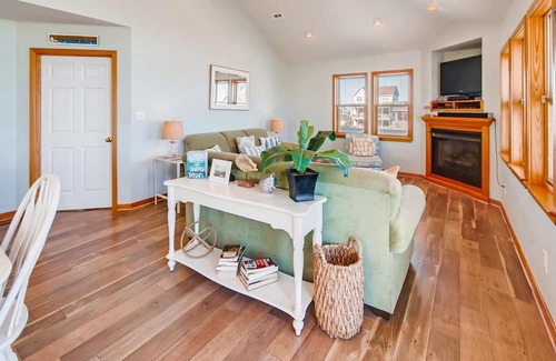 Rodanthe House | On Special - Unbeatable Views! Oceanview, Rodanthe-Pool, Hot Tub, Dog-Friendly,