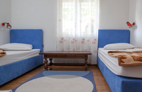 Stomorska Apartment | Apartment Star - with swimming pool: A1(4) - Stomorska, Island Solta, Croatia
