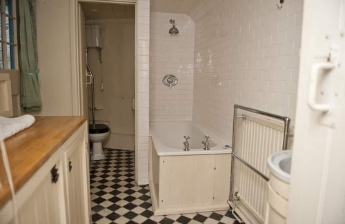 Lyme Regis Apartment | Sundial House Beachfront Arts & Crafts Period House