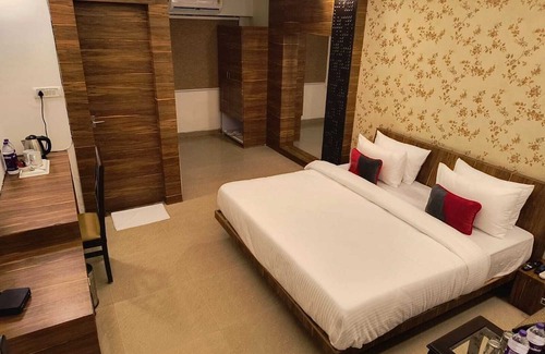 Bhopal Hotel | Hotel Abhinandan