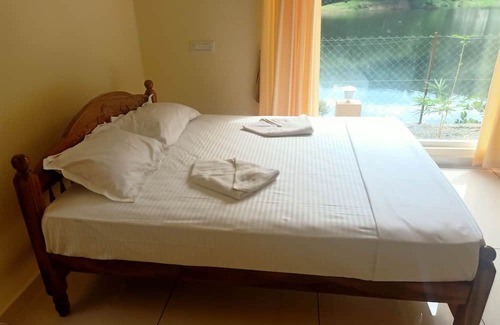 Chittar Lake Resort | Lake Chill Resort