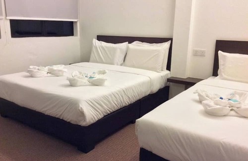 Kampung Melayu Sempalit Hotel | Hotel Raub