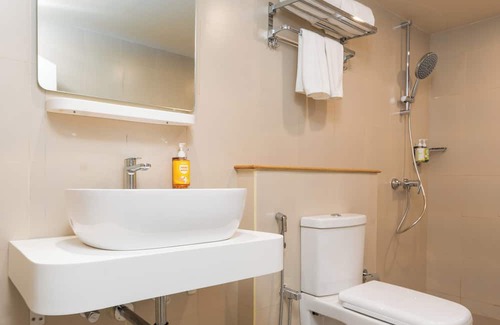 New Delhi Hotel | Bloom Hotel - M Block GK2