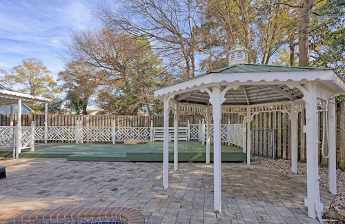 Whitemarsh Island House | Family Friendly House w Pool & Games