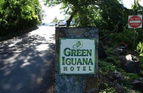 Estate Kings Quarter Hotel | The Green Iguana Hotel