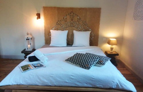 Saint-Denis-les-Martel Hotel | La maison O kiwis