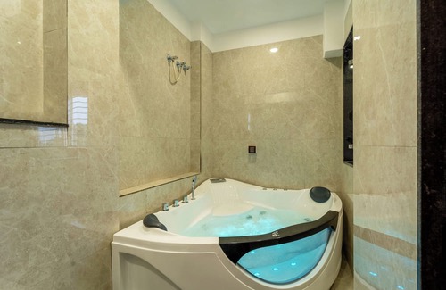 Indore Hotel | Hotel The Grand Tanishqa By Basotel