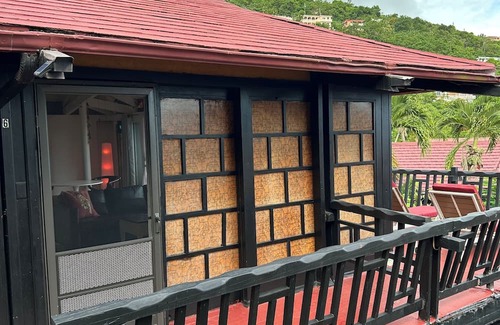 St. Thomas Apartment | Shibui Cove