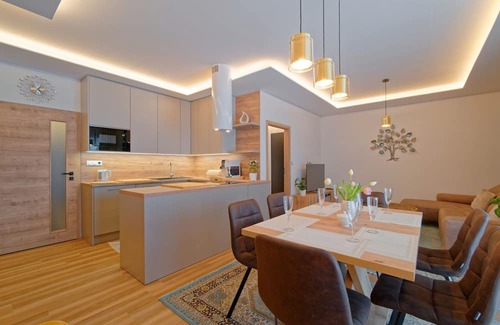 Hevlin Villa | Villa Holiday