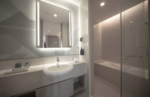 Bin Hu District Hotel | Holiday Inn Express Wuxi Taihu By Ihg