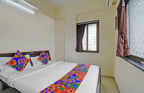 Bavdhan Hotel | Fabhotel Paradise Inn Moshi