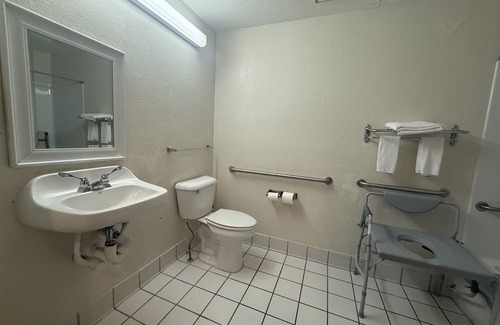 Obetz Hotel | Surestay By Best Western Obetz Rickenbacker Airport
