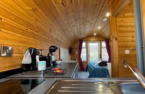 Aird Uig Bed & Breakfast | Seapods