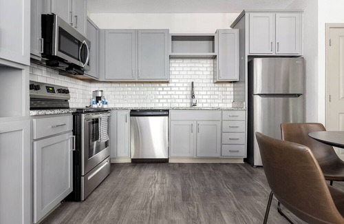 Paw Creek Apartment | Northlake Apartments By Landing