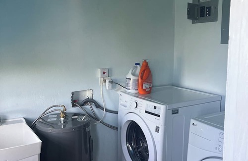 Sandy Point Town House | Periwinkles cozy retreat