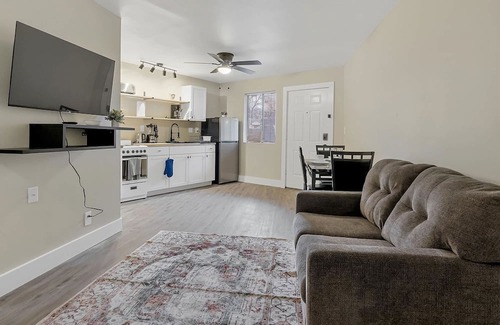 Huntsville Apartment | Huntsville Studio Modern Retreat Near Downtown