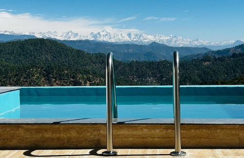 Kausani Hotel | SpellMount Resort