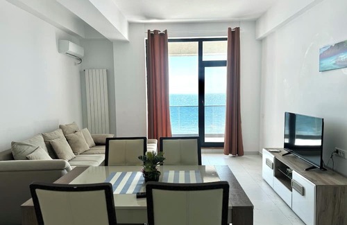 Navodari Apartment | Apartament Panoramic Front View