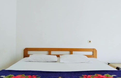 Cisarua Hotel | Homestay Pall Inn