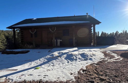 Woodland Park Cabin | Nice cabin with WiFi in charming Woodland Park