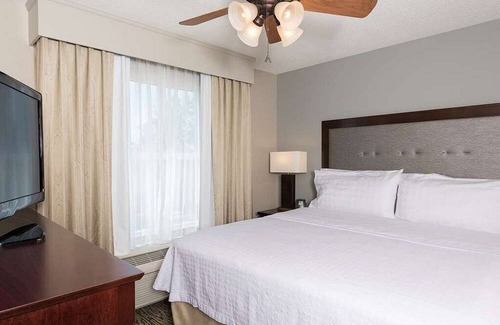 Indianapolis Hotel | Homewood Suites Indianapolis Northwest