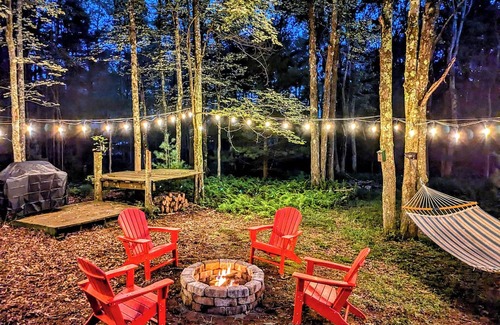 Layton House | Light filled retreat in the woods