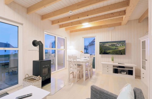 Olpenitz House | Fernweh - Terrasse, Kamin, Infrarot-Kabine, 2 Bäder Badewanne, Parkplatz