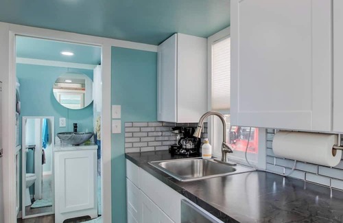 Woodland Park House | Pet-Friendly Colorful Tiny Home near Pikes Peak