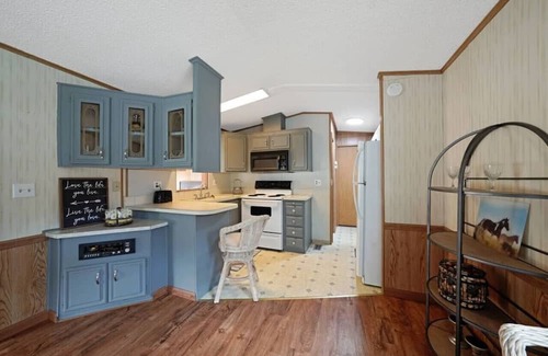 River Ranch House | 429d) Beautiful home + grill