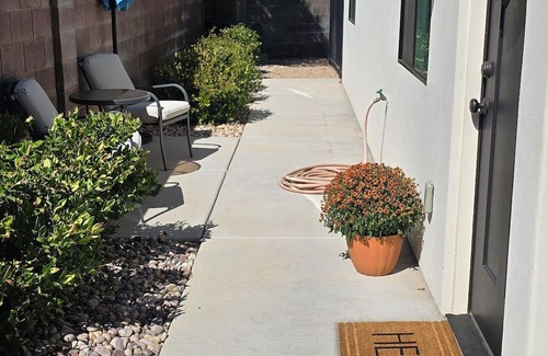 St. George House | NEW Charming 1-bedroom casita in superb St. George with WiFi, AC